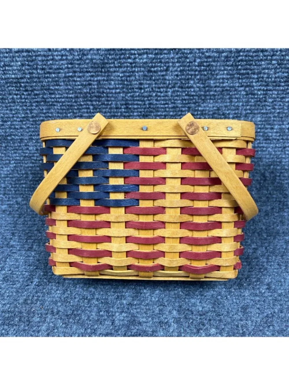 Longaberger 2002 Collectors Club Miniature Flag Basket Patriotic Protector COA
